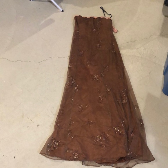 Formal brown and pink dress - Picture 2 of 6